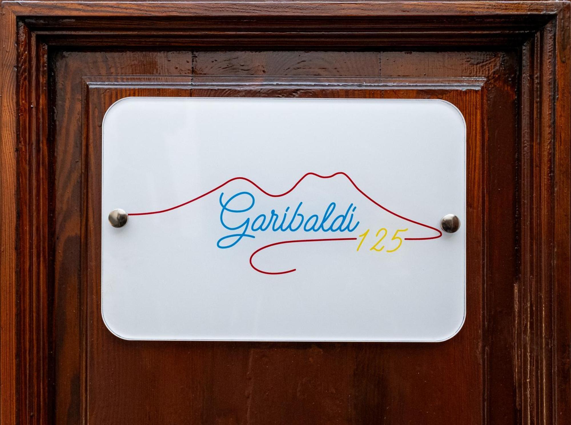 Garibaldi 125 Hotel Наполи Екстериор снимка